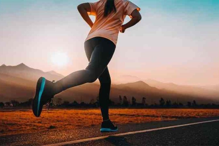 The Ultimate Guide to Staying Fit While Traveling