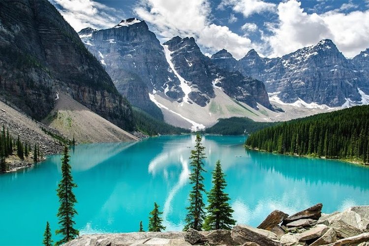 The Ultimate Travel Bucket List: 5 Must-Visit Destinations