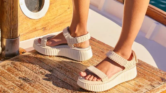 Best Sandals That Won't Destroy Your Feet