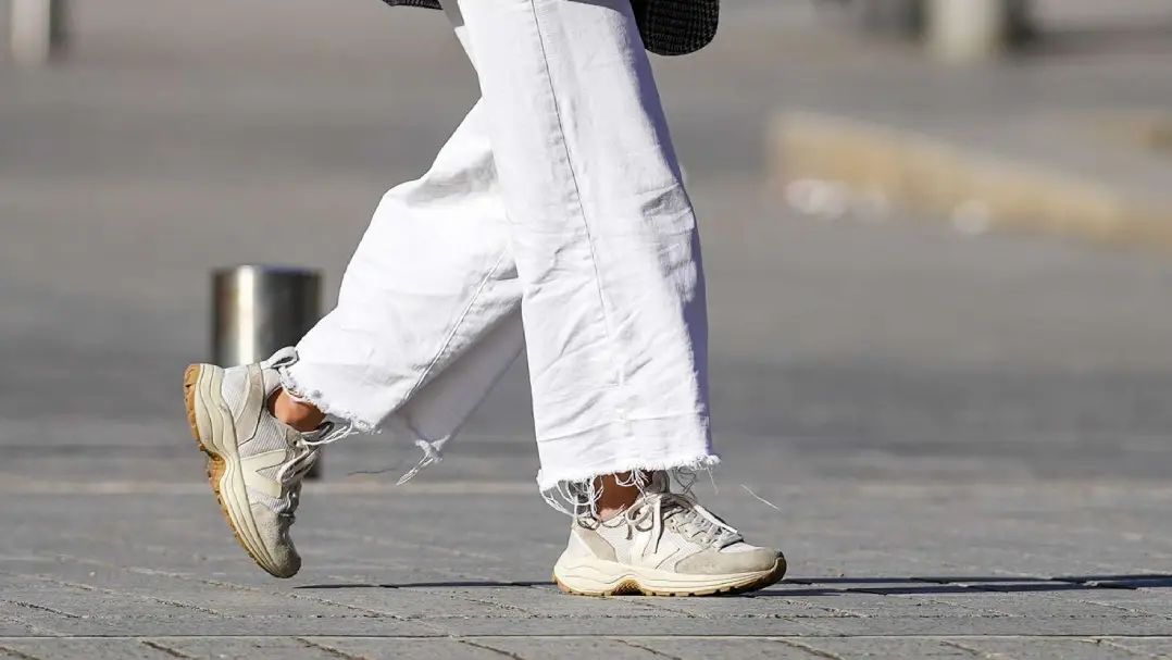 Veja Sneakers Review - Are They Actually Comfortable or Just Pretty and Expensive